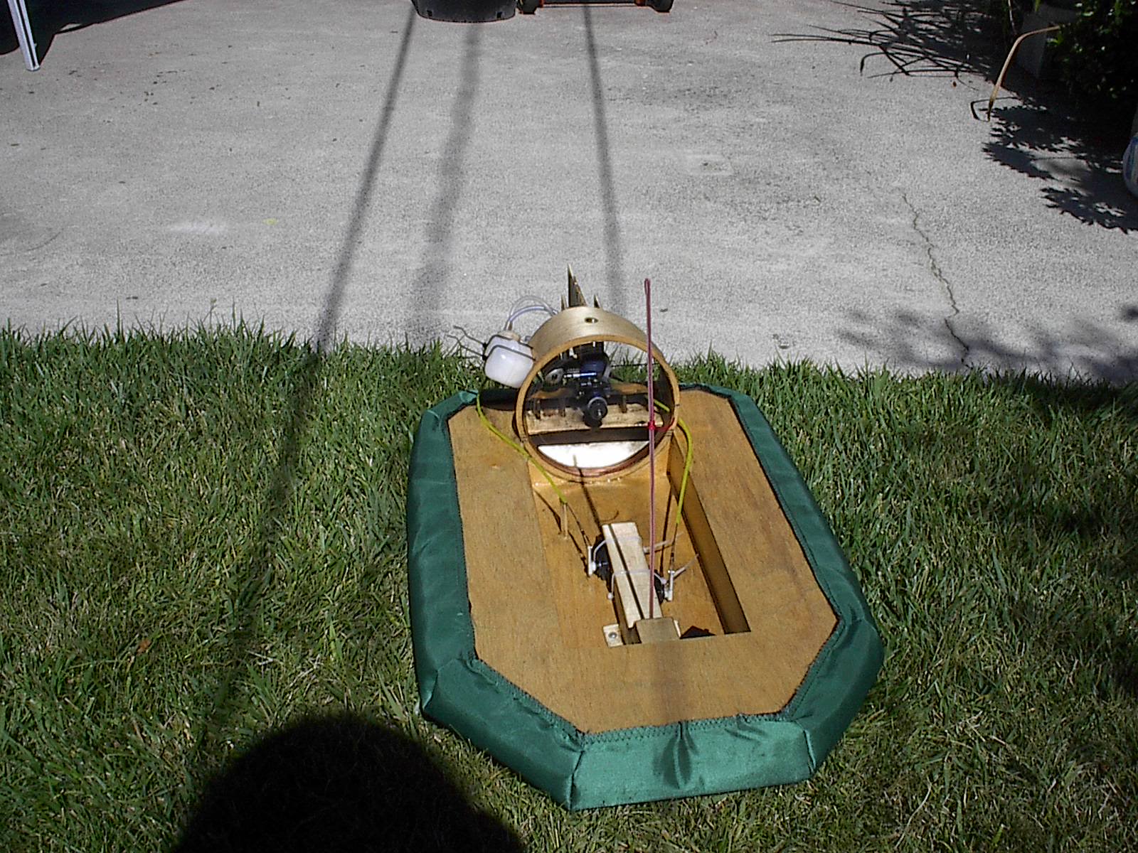 Andrew Olson Builds from the Past RC Hovercraft