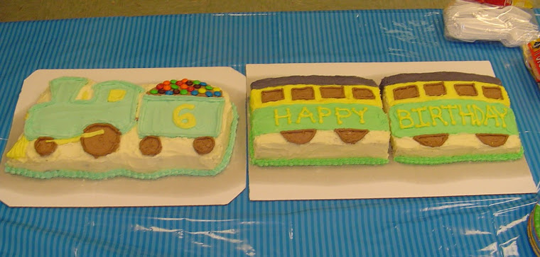 Train Cake with Coaches