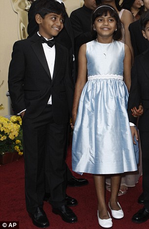 [article-0-039FE508000005DC-858_306x471.jpg]