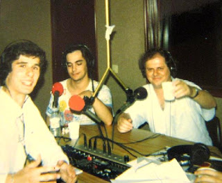 Aquando da estreia nacional de Noites Negras de Azul, Miróbriga, programa Loucuras, 1988