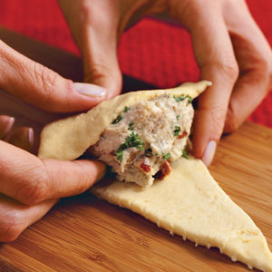 1 pkg Pillsbury crescent rolls