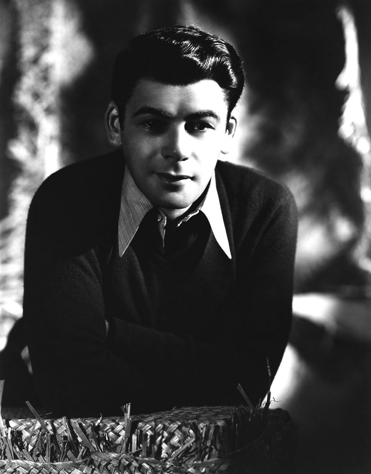 Paul Muni (I Am A Fugitive From A Chain Gang) paul%2Bmuni%2B2 We also saw a couple of harbor seals swimming in the water and a mature bald ...