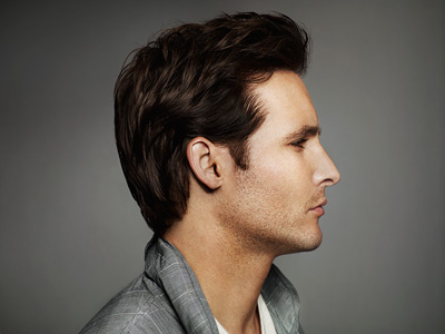 Peter Facinelli is one of three stars who are going face to face in a bake