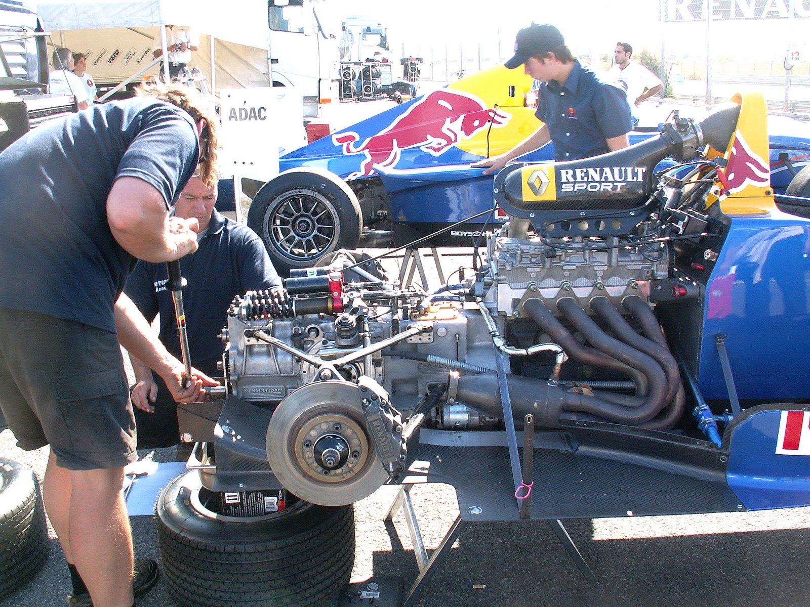 [WS_renault_01-1.JPG]
