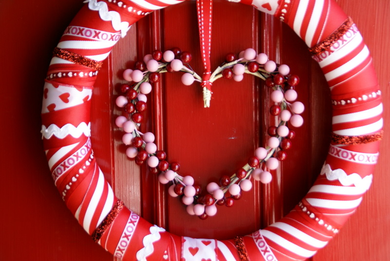 The Speckled Dog: Valentine's Day Ribbon Wreath
