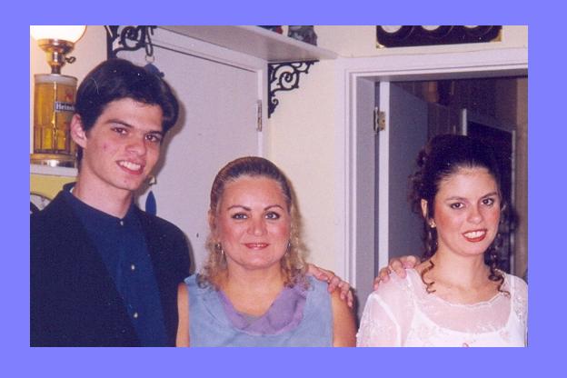 Maria Helena e filhos