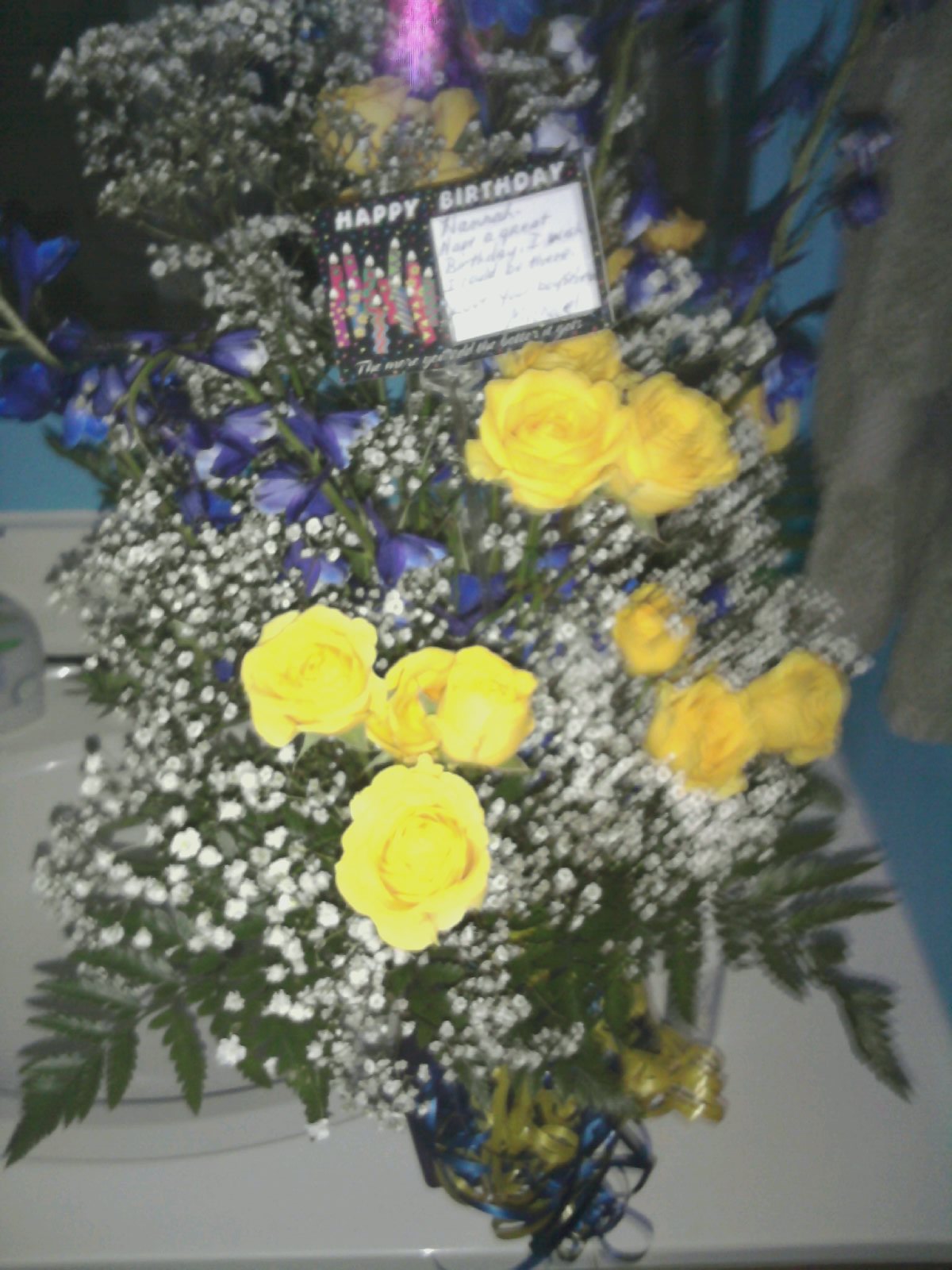 Hannah.Helen.♥ Flowers my boyfriend sent me on my birthday)