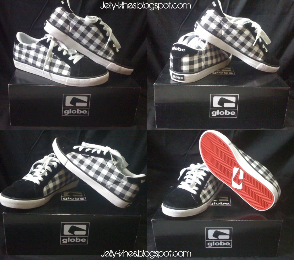 [globe+shoe..jpg]