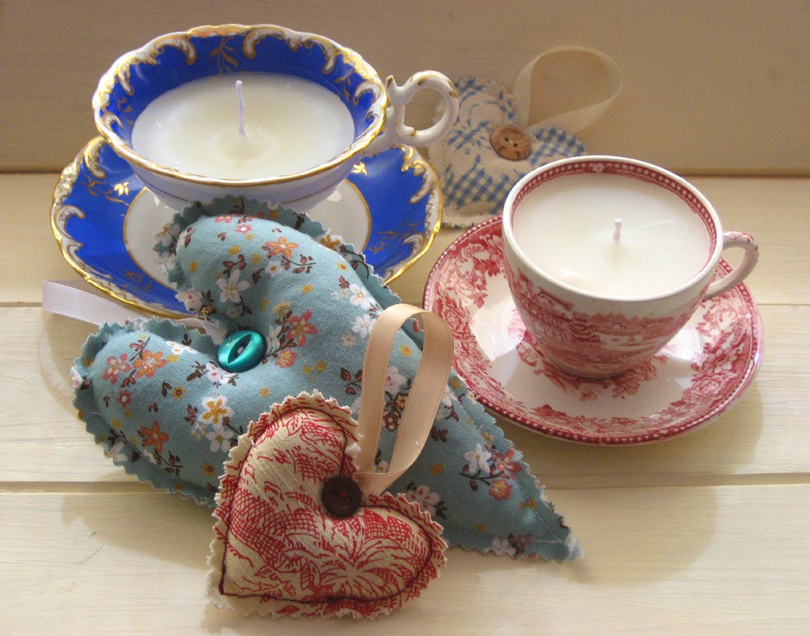 [tea+cups+and+hearts.jpg]