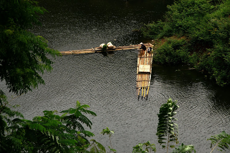 Rakit dan Kehidupan. 2010