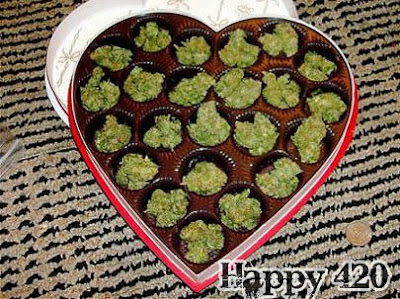 1208586614-happy-420-boxed.jpg