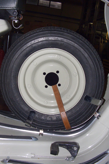 Supporto ruota di scorta Vespa 125 VM2