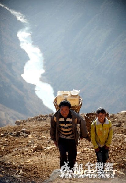 [我和你一起+再艰辛++我们一起回家.php]