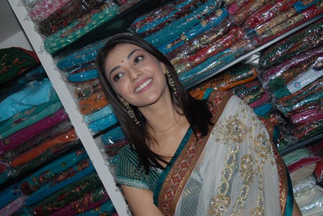 kajal agrawal new traditional dress s in shoping mall latest photos