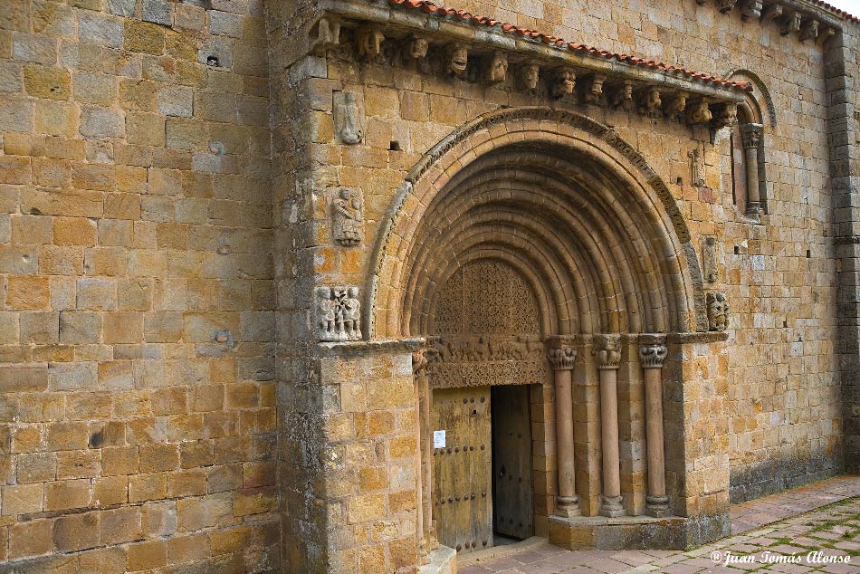 Canecillos Bajo Los Tejados Decorados Arte Romanico Canecillos Bajo Los Tejados Decorados Arte Romanico