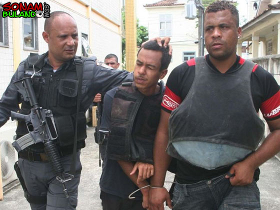 http://2.bp.blogspot.com/_cIo9EfwA9j8/TPAZFq0cKnI/AAAAAAAADCE/V-URuI73No4/s1600/guerra+31.jpg