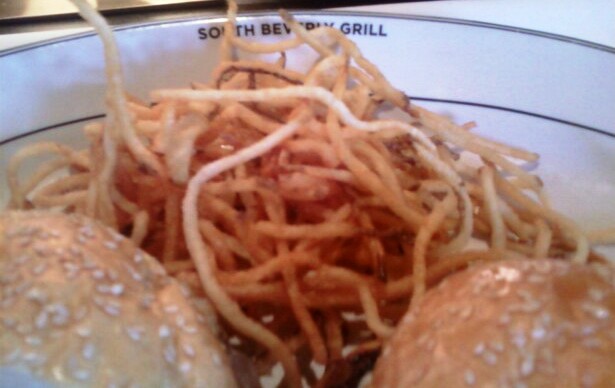 Honest and Accurate Burger Reviews by TheBurgerBusters: South Beverly