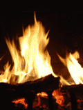 Ciganos adorão bailar diante de uma fogueira