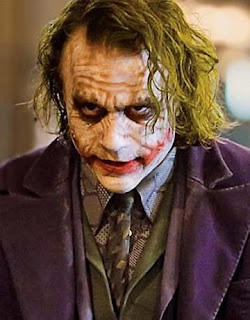 Heath Ledger no papel de Coringa