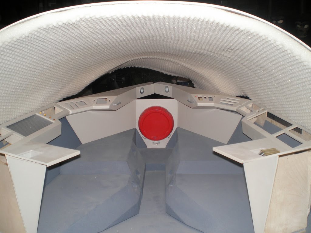 [ceiling.JPG]