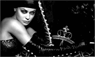 Hollywood Actress: Carmen Electra