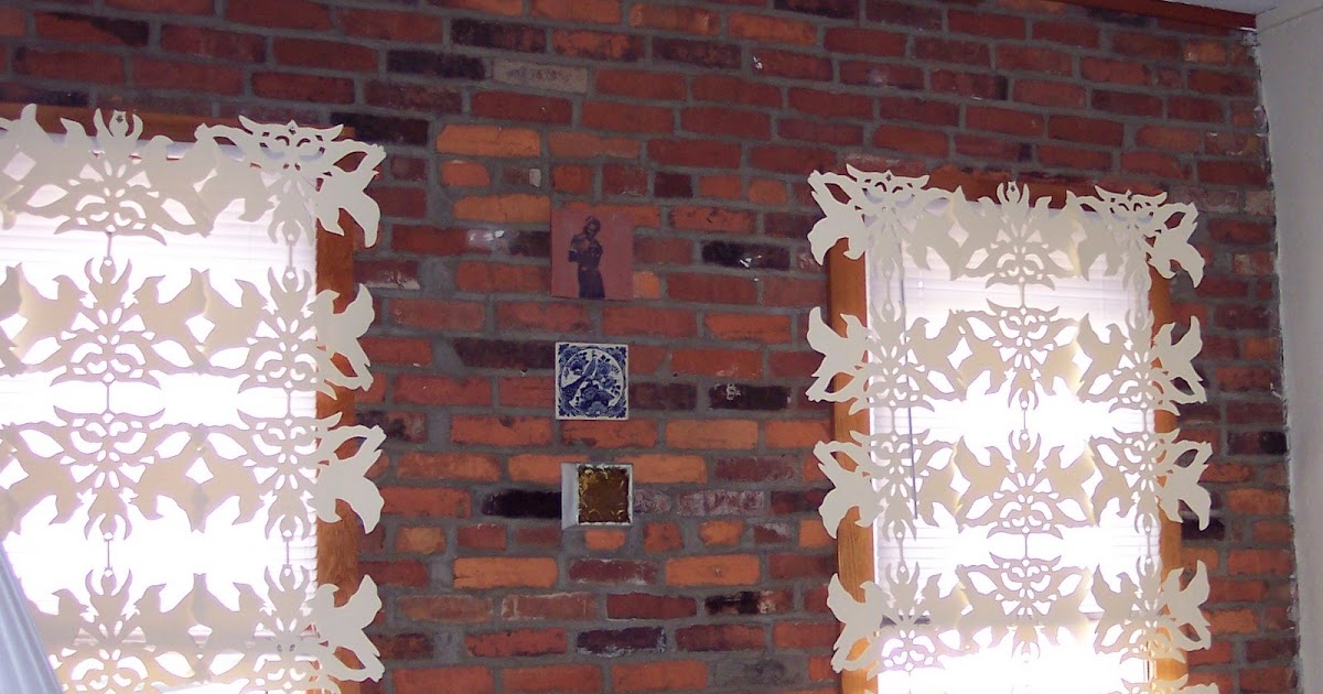 Curtains online picture