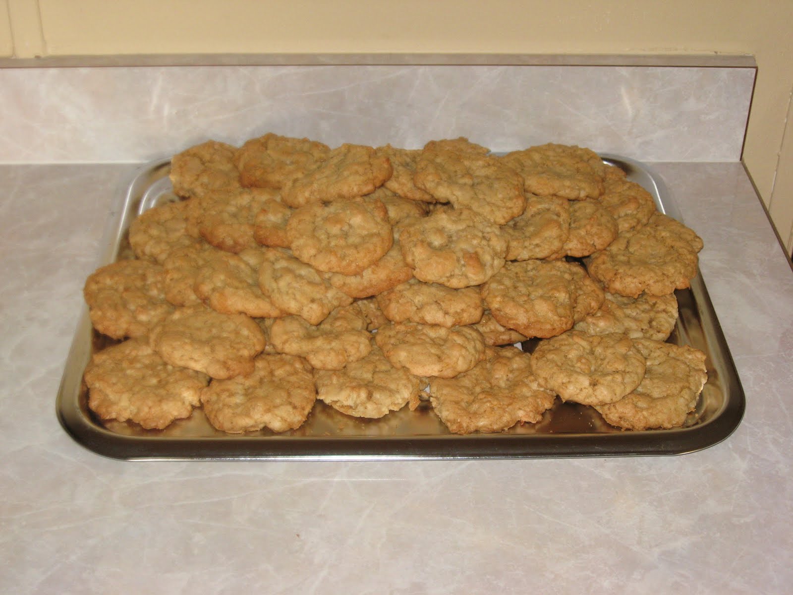 CHANCES R..... Mom's Dish Pan Cookies