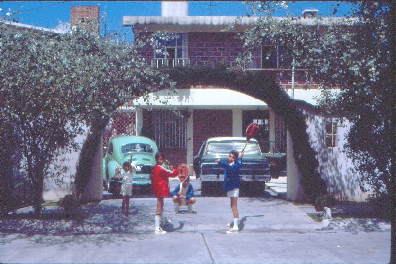 EN LA CABEZA DE LUCAS DE LA CAVA DEL PATRÓN. Bote Pateado.