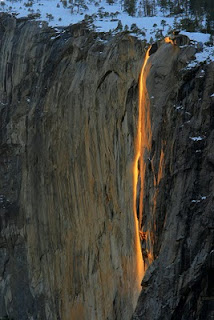 ¿Parece o es? volviendo al tema Yosemite+cascada+fuego