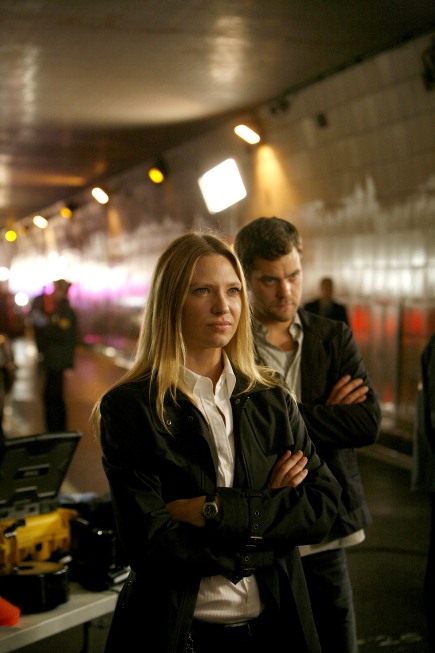 ACTRESS Anna Torv CHARACTER Olivia Dunham Fringe 