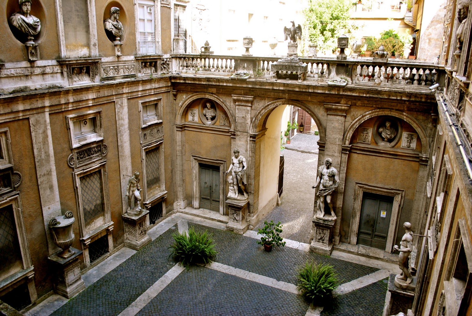 The Torrible Zone: Palazzo Mattei