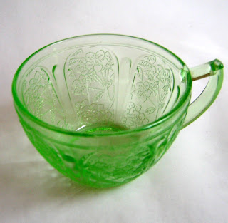 Charmings Glass Directory: Cherry Blossom Green Depression Glass Jeannette