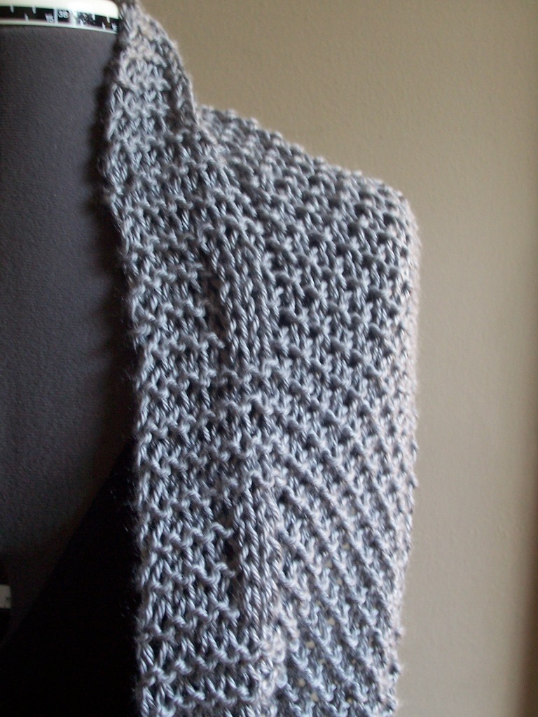 knit, crochet, & other fun stuff: knitted bliss... new moss stitch circle...