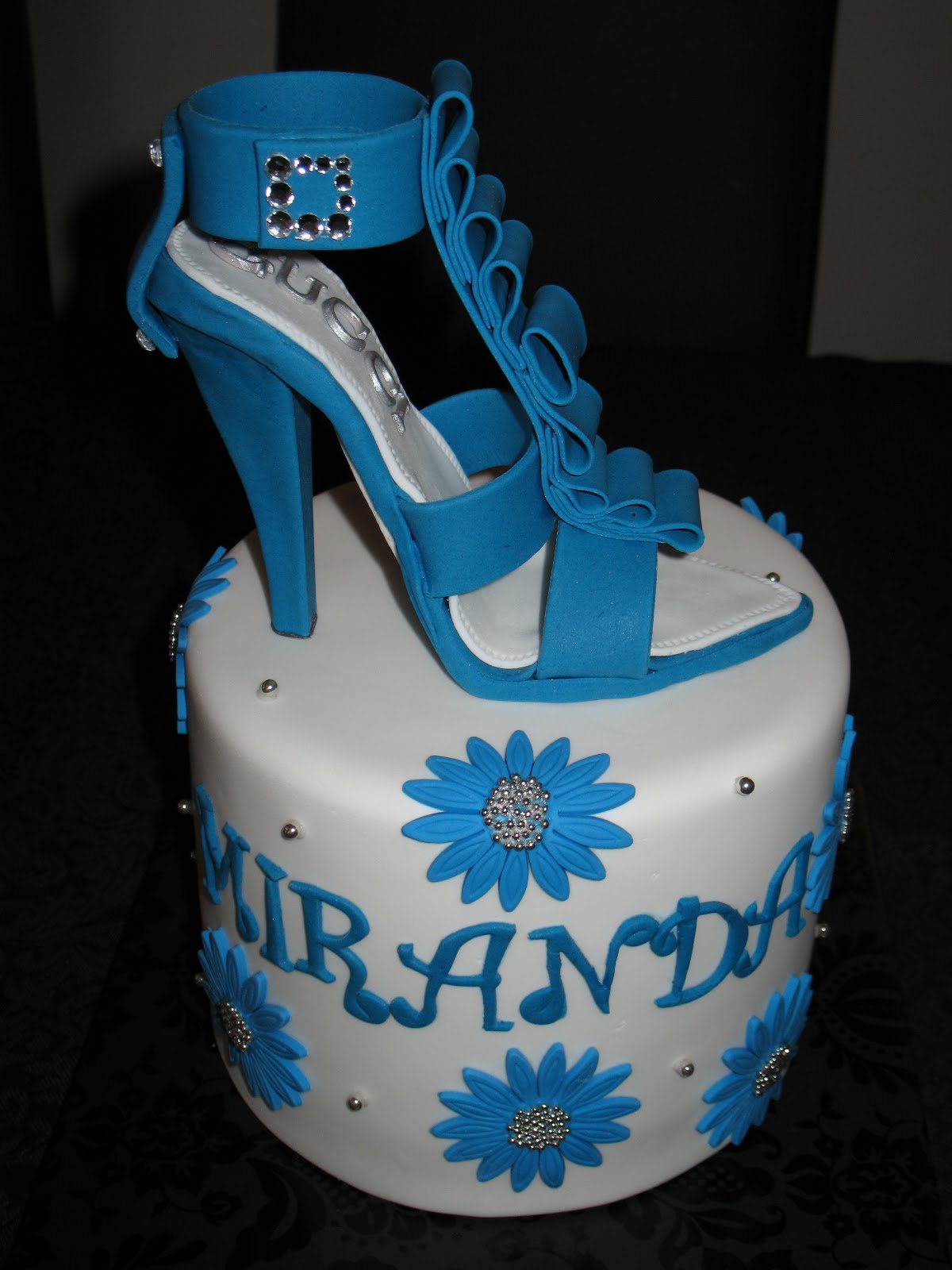 Sandy's Cakes: Miranda's Beautiful Blue shoe