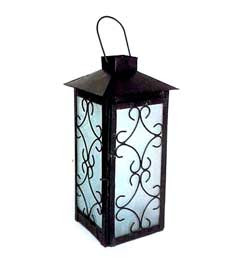 Desire this Join The Gossip: Lantern Love