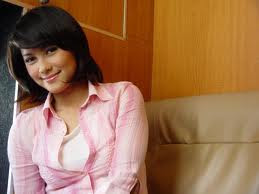 Isyana bagoes oka-munsypedia Isyana bagoes oka-munsypedia