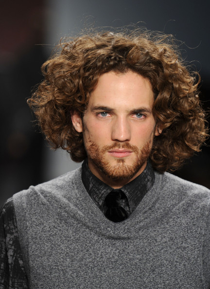 [Perry+Ellis+Runway+Fall+2010+MBFW+Umw94Y4XPxWl.jpg]