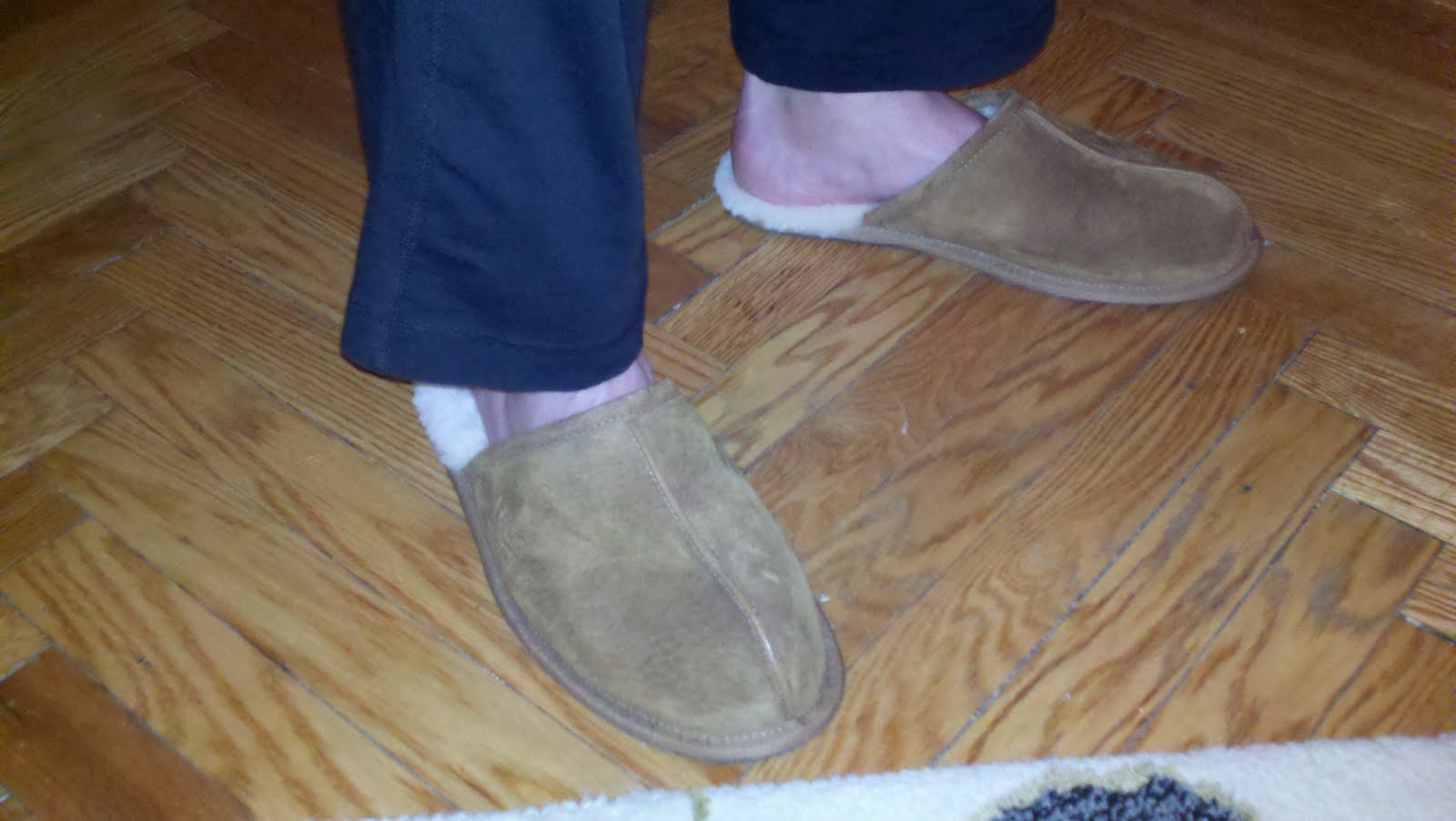 do you wear socks with ugg moccasins do you wear socks with ugg moccasins