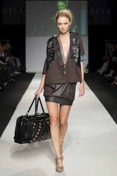 stellaspace: Cordula and Julia Horvath for MARCEL OSTERTAG FASHION SHOW