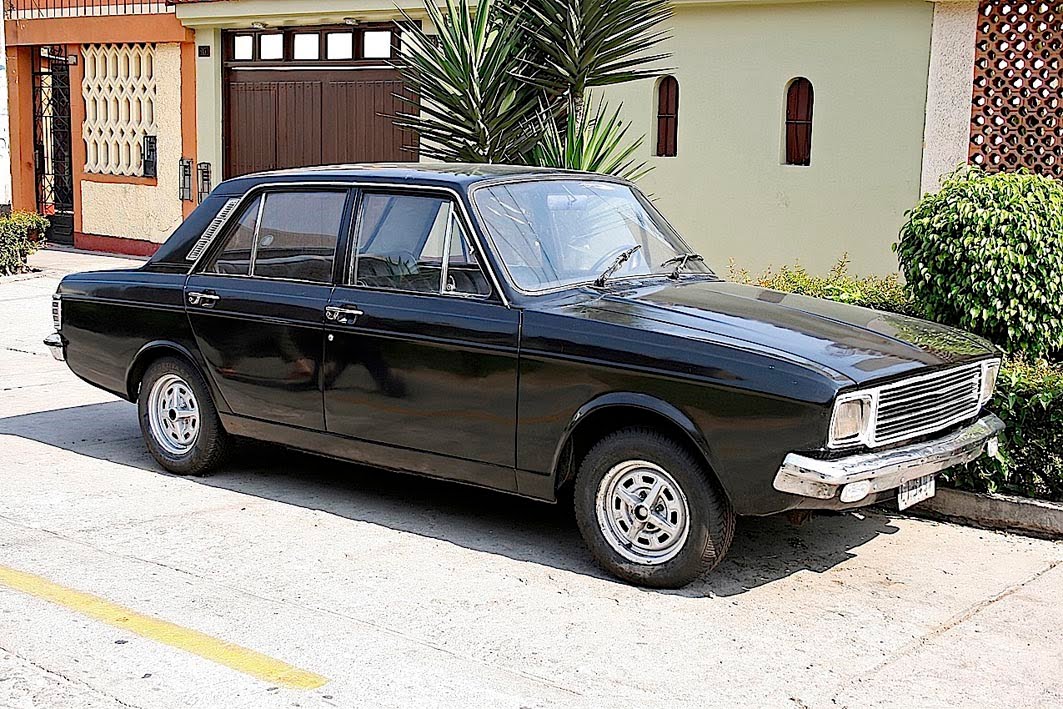 1978 Hillman Hunter MK4 in Lima Peru