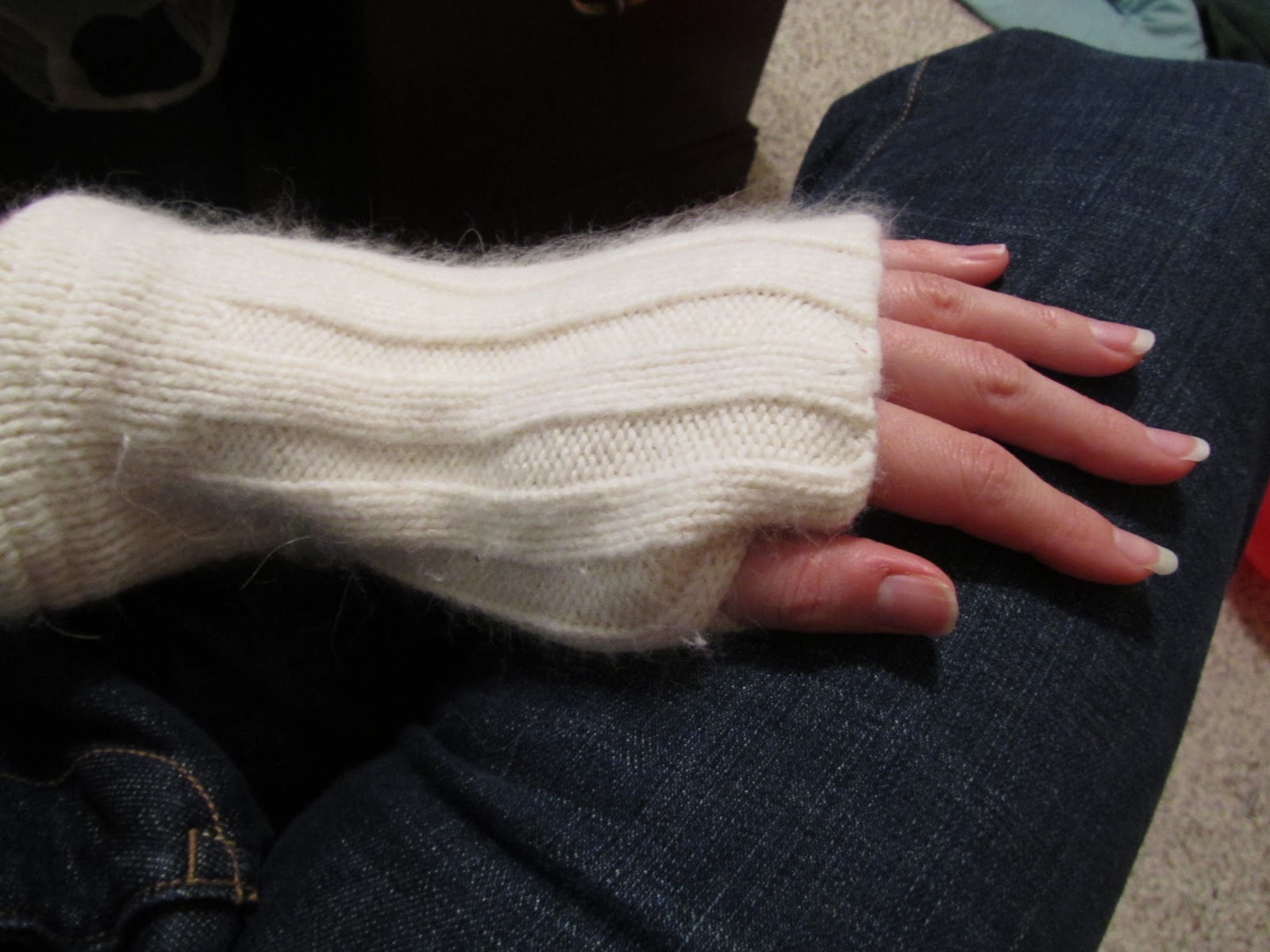 Twelve Crafts Till Christmas impractical fingerless gloves i feel so