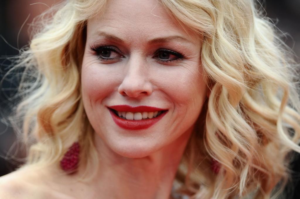 Enjoy Naomi Watts pictures at naomi watts in. Enjoy Naomi Watts pictures at