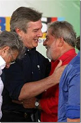 A imagem “http://2.bp.blogspot.com/_d-IFNG6hrS4/SneznP78z_I/AAAAAAAAAAc/7rhinw2UbpQ/S250/lula-e-collor_thumb%5B2%5D.jpg” contém erros e não pode ser exibida.