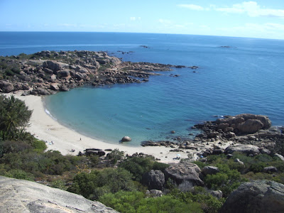 Horseshoe Bay Bowen - Watery Wednesday