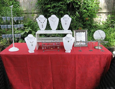 Jewelry Booth - Photos and Ideas from Jewelry Artists Jewelry Booth - Photos and Ideas from Jewelry Artists