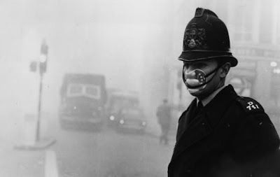 smog+policeman+with+mask.jpg