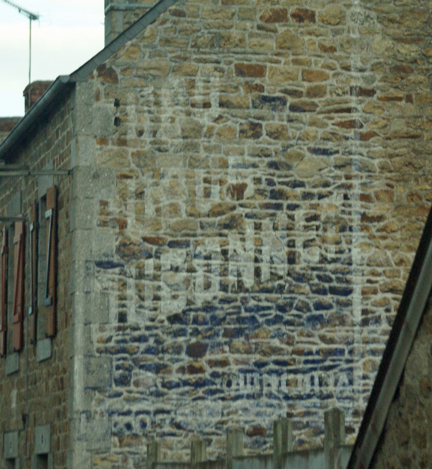 [Guingamp,+Dubonnet.JPG]