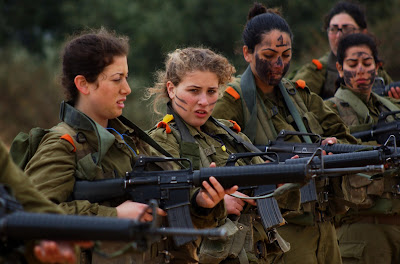Пусть помнит враг, укрывшийся в засаде... IDF+Spokesperson+-+Female+combat+soldiers
