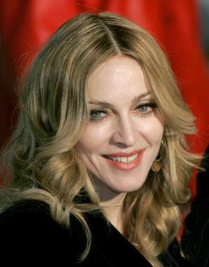 http://2.bp.blogspot.com/_d4zmqSfE-J8/SqcKVbOXrpI/AAAAAAAADdA/7B1K5IItwhA/s400/Madonna.jpg