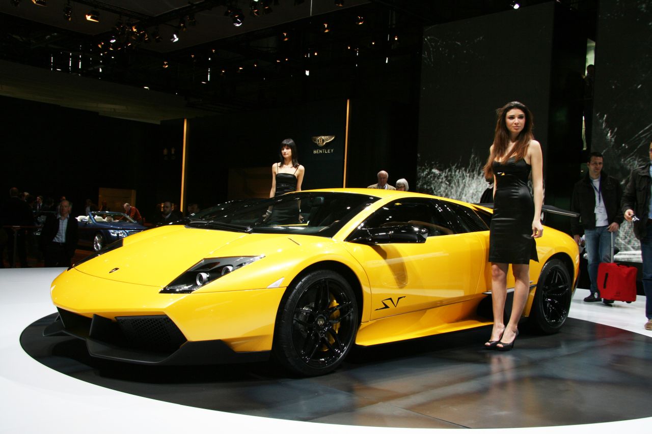 Cantantes Famosos Carros Exoticos